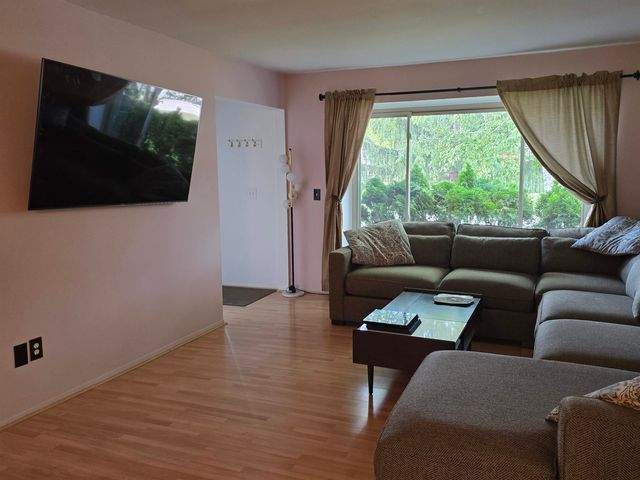 5189 Old Cove Road, Clarkston, MI 48346