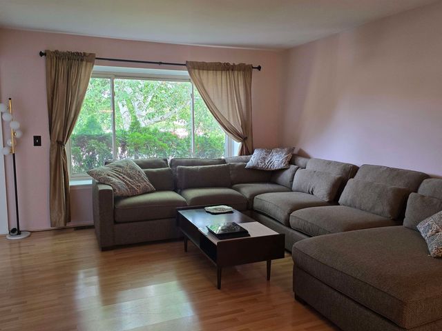 5189 Old Cove Road, Clarkston, MI 48346