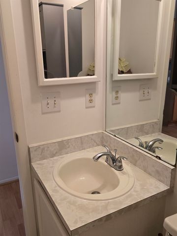 5189 Old Cove Road, Clarkston, MI 48346