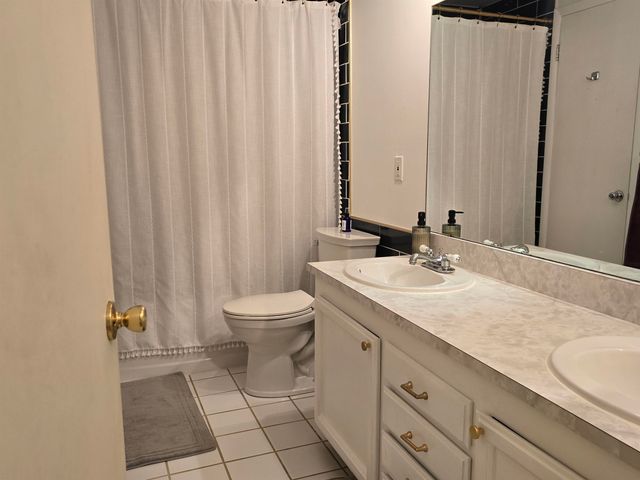5189 Old Cove Road, Clarkston, MI 48346