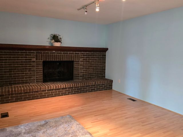 5189 Old Cove Road, Clarkston, MI 48346