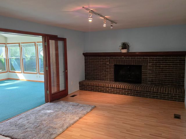 5189 Old Cove Road, Clarkston, MI 48346