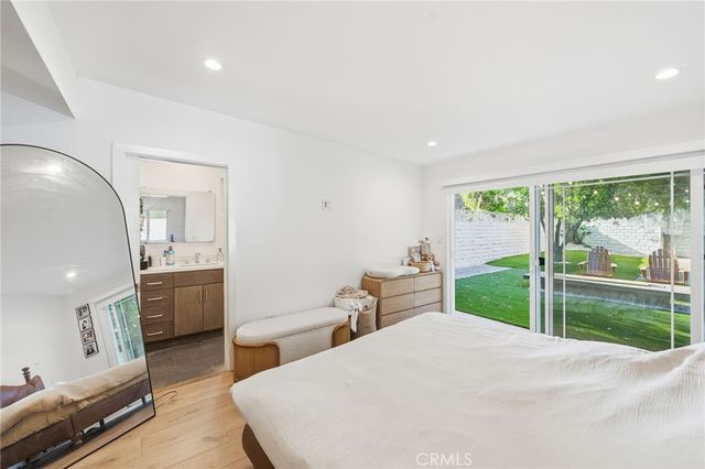 13135 Chandler Boulevard, Sherman Oaks, CA 91401