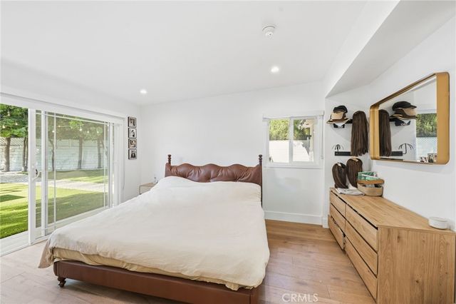 13135 Chandler Boulevard, Sherman Oaks, CA 91401