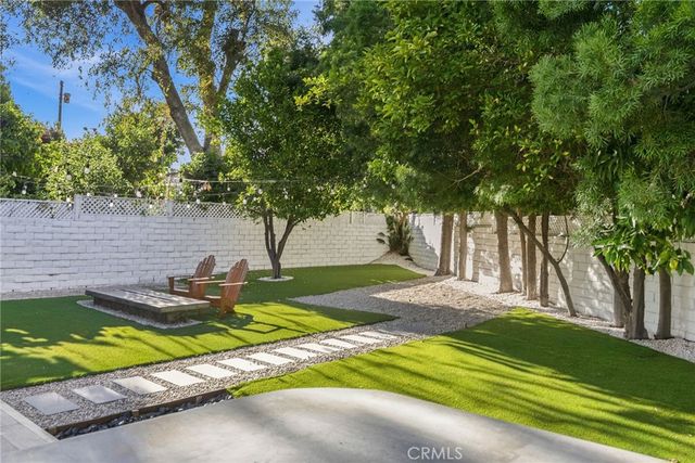 13135 Chandler Boulevard, Sherman Oaks, CA 91401