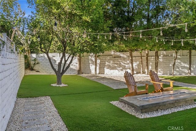 13135 Chandler Boulevard, Sherman Oaks, CA 91401