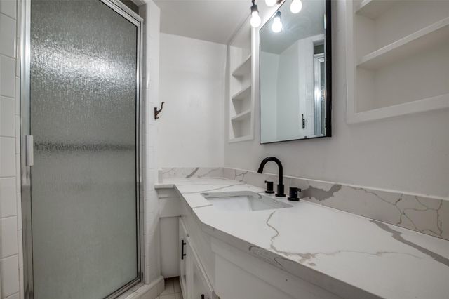 9025 Rue Cambon Street 66, Houston, TX 77074
