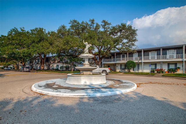 9025 Rue Cambon Street 66, Houston, TX 77074