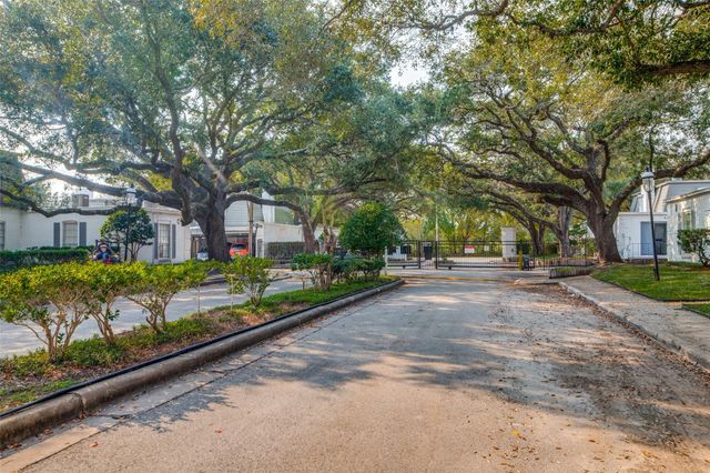 9025 Rue Cambon Street 66, Houston, TX 77074
