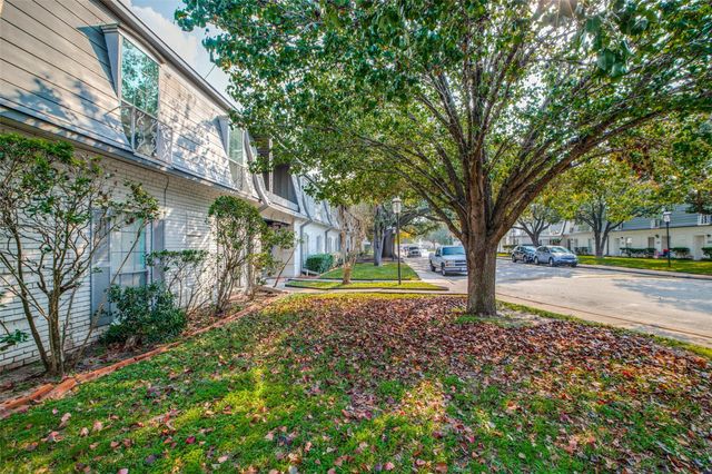 9025 Rue Cambon Street 66, Houston, TX 77074