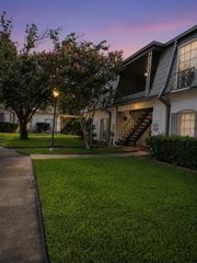 9025 Rue Cambon Street 66, Houston, TX 77074
