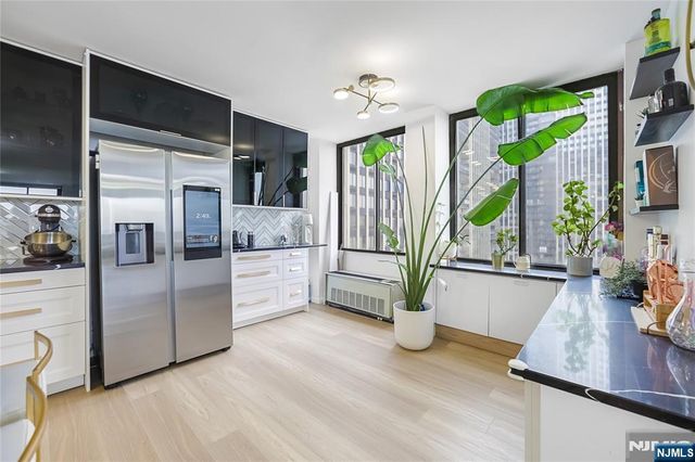 200 Winston 1008, Cliffside Park, NJ 07010