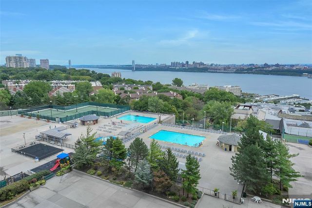 200 Winston 1008, Cliffside Park, NJ 07010
