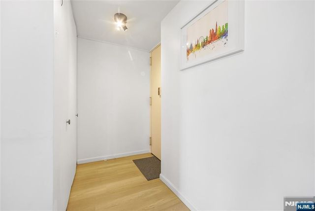 200 Winston 1008, Cliffside Park, NJ 07010