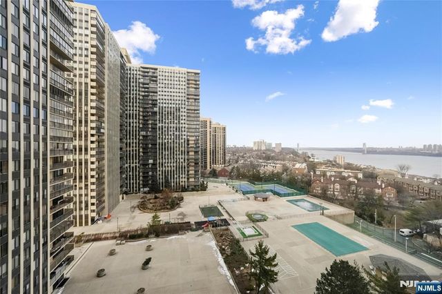 200 Winston 1008, Cliffside Park, NJ 07010