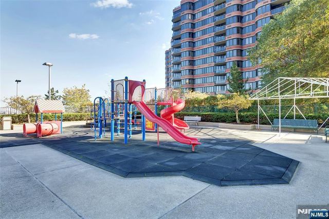 200 Winston 1008, Cliffside Park, NJ 07010