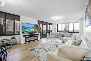 200 Winston 1008, Cliffside Park, NJ 07010