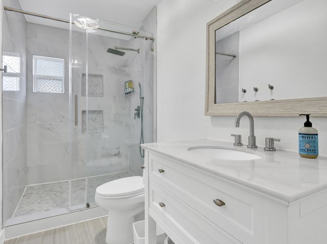 204 Kenny Drive, West Tawakoni, TX 75474