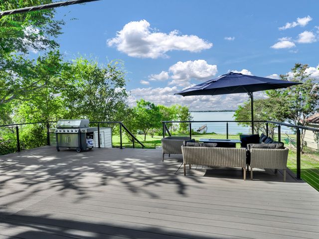 204 Kenny Drive, West Tawakoni, TX 75474