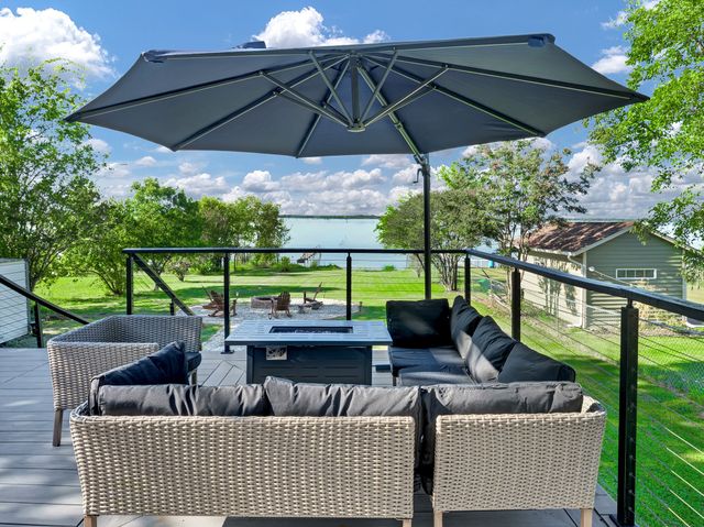 204 Kenny Drive, West Tawakoni, TX 75474