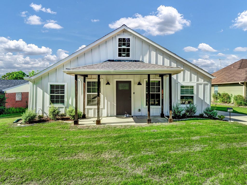 204 Kenny Drive, West Tawakoni, TX 75474