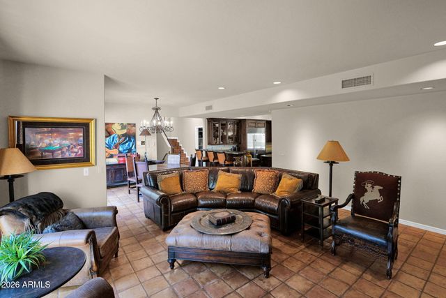 8129 N 54TH Street N, Paradise Valley, AZ 85253