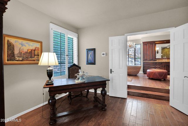 8129 N 54TH Street N, Paradise Valley, AZ 85253