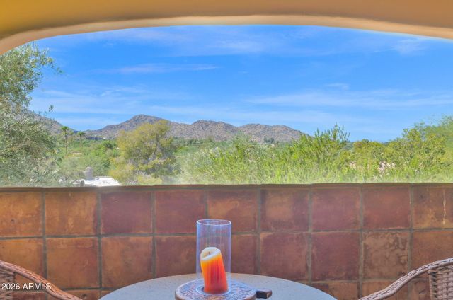 8129 N 54TH Street N, Paradise Valley, AZ 85253