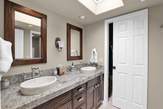 8129 N 54TH Street N, Paradise Valley, AZ 85253
