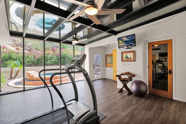 8129 N 54TH Street N, Paradise Valley, AZ 85253