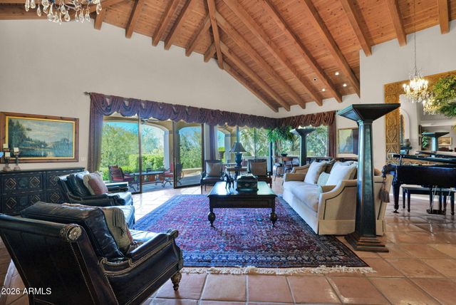 8129 N 54TH Street N, Paradise Valley, AZ 85253