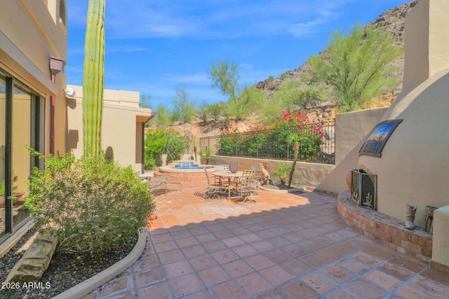 8129 N 54TH Street N, Paradise Valley, AZ 85253