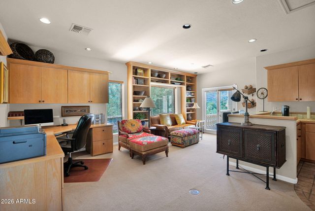 8129 N 54TH Street N, Paradise Valley, AZ 85253