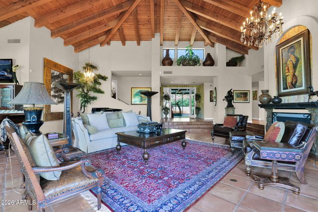 8129 N 54TH Street N, Paradise Valley, AZ 85253