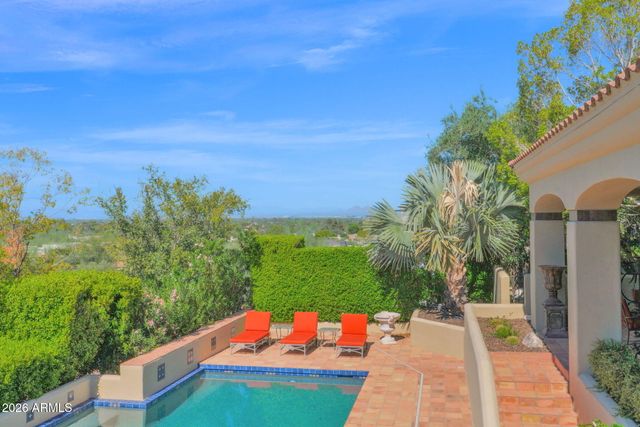 8129 N 54TH Street N, Paradise Valley, AZ 85253