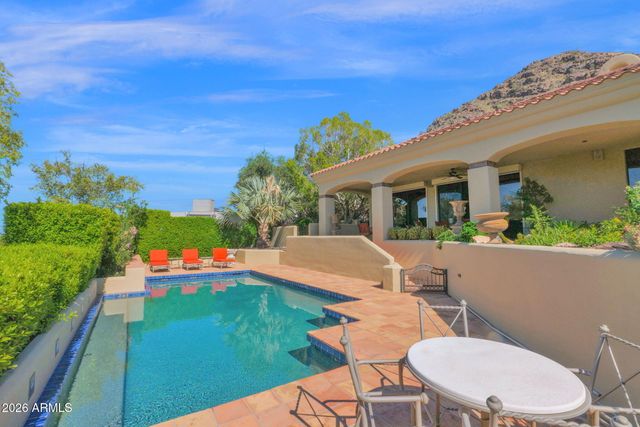 8129 N 54TH Street N, Paradise Valley, AZ 85253