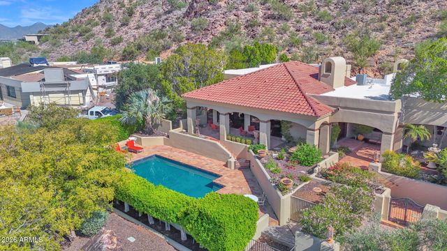 8129 N 54TH Street N, Paradise Valley, AZ 85253