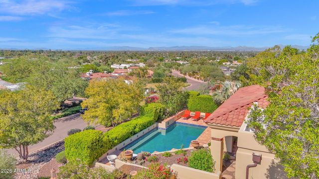 8129 N 54TH Street N, Paradise Valley, AZ 85253