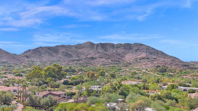 8129 N 54TH Street N, Paradise Valley, AZ 85253