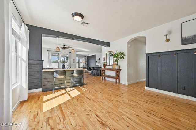 41264 N VINE Avenue, San Tan Valley, AZ 85140