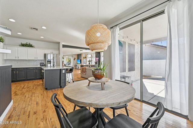 41264 N VINE Avenue, San Tan Valley, AZ 85140