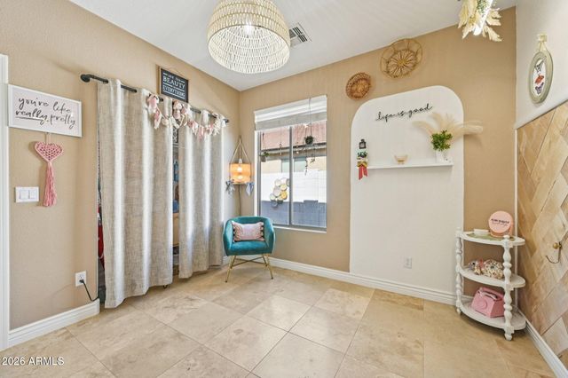 41264 N VINE Avenue, San Tan Valley, AZ 85140