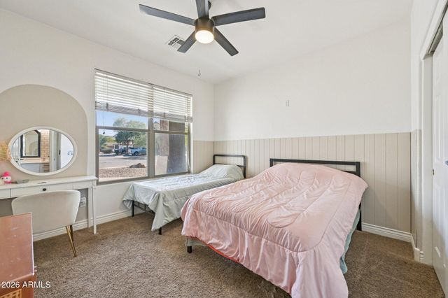 41264 N VINE Avenue, San Tan Valley, AZ 85140