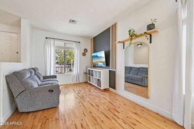 41264 N VINE Avenue, San Tan Valley, AZ 85140