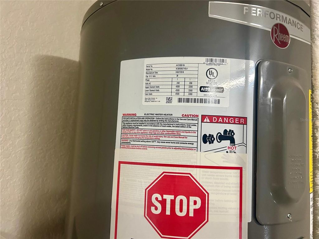 Image 5 of property listing at 14981 SW 180TH, Miami, FL 33187