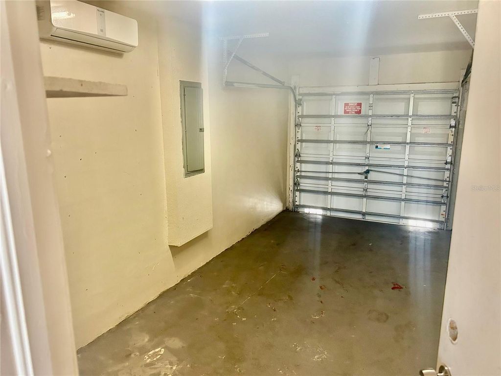 Image 6 of property listing at 14981 SW 180TH, Miami, FL 33187