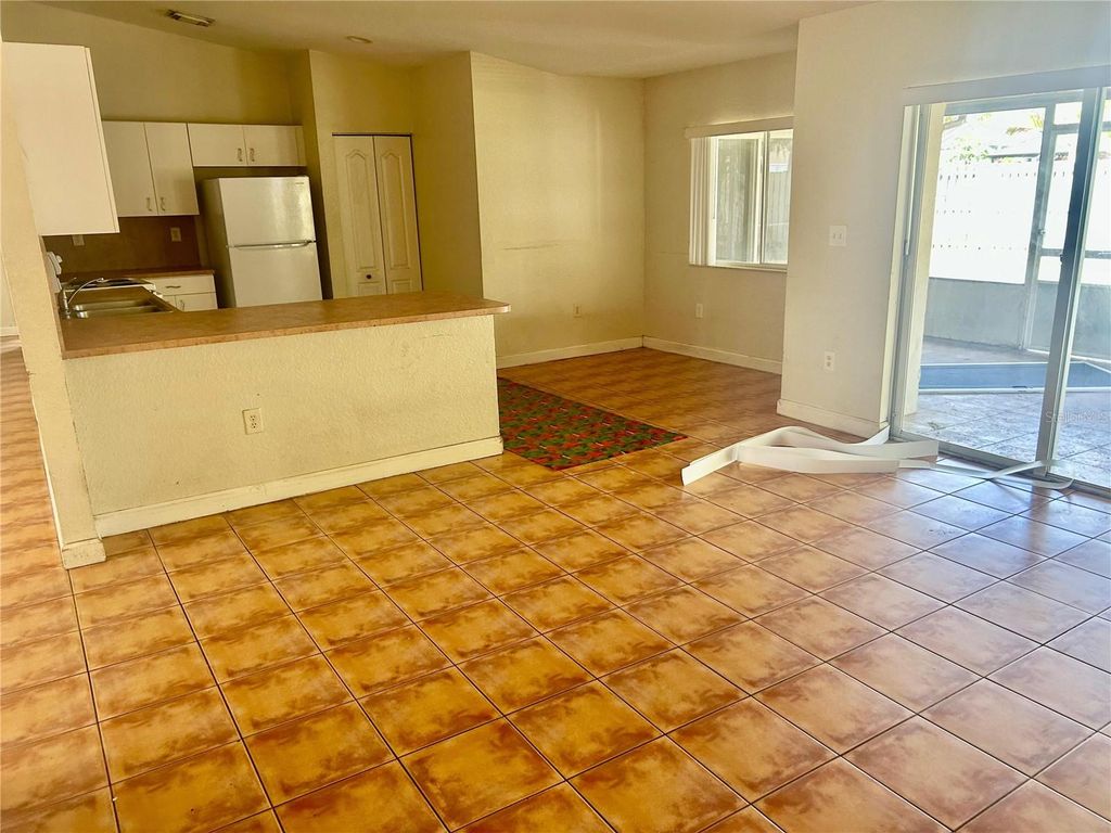 Image 8 of property listing at 14981 SW 180TH, Miami, FL 33187