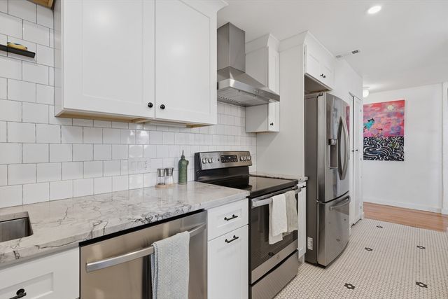 99 Gove Street 16, Boston, MA 02128