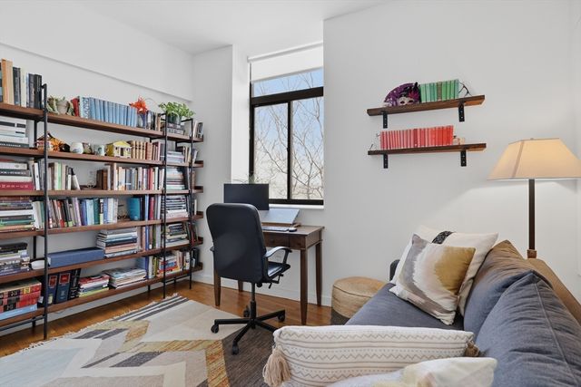 99 Gove Street 16, Boston, MA 02128