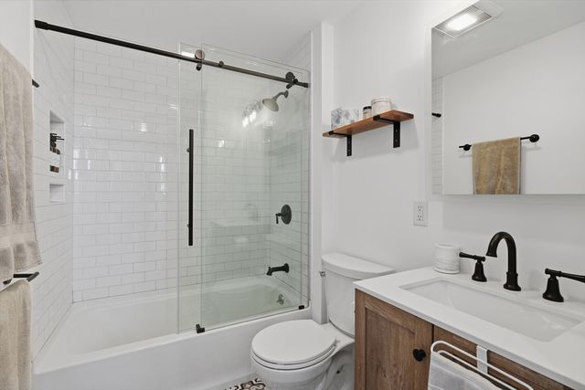 99 Gove Street 16, Boston, MA 02128